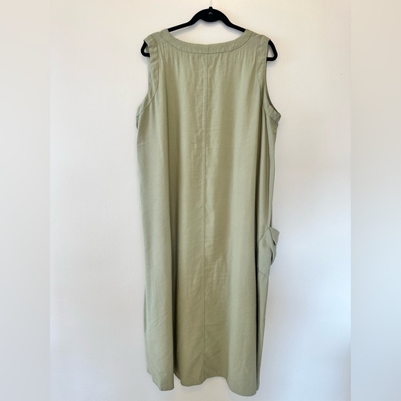 Mia Inspiration Plus Size Relaxed Fit Sleeveless Button-Front Olive Maxi Dress. - Picture 3 of 9